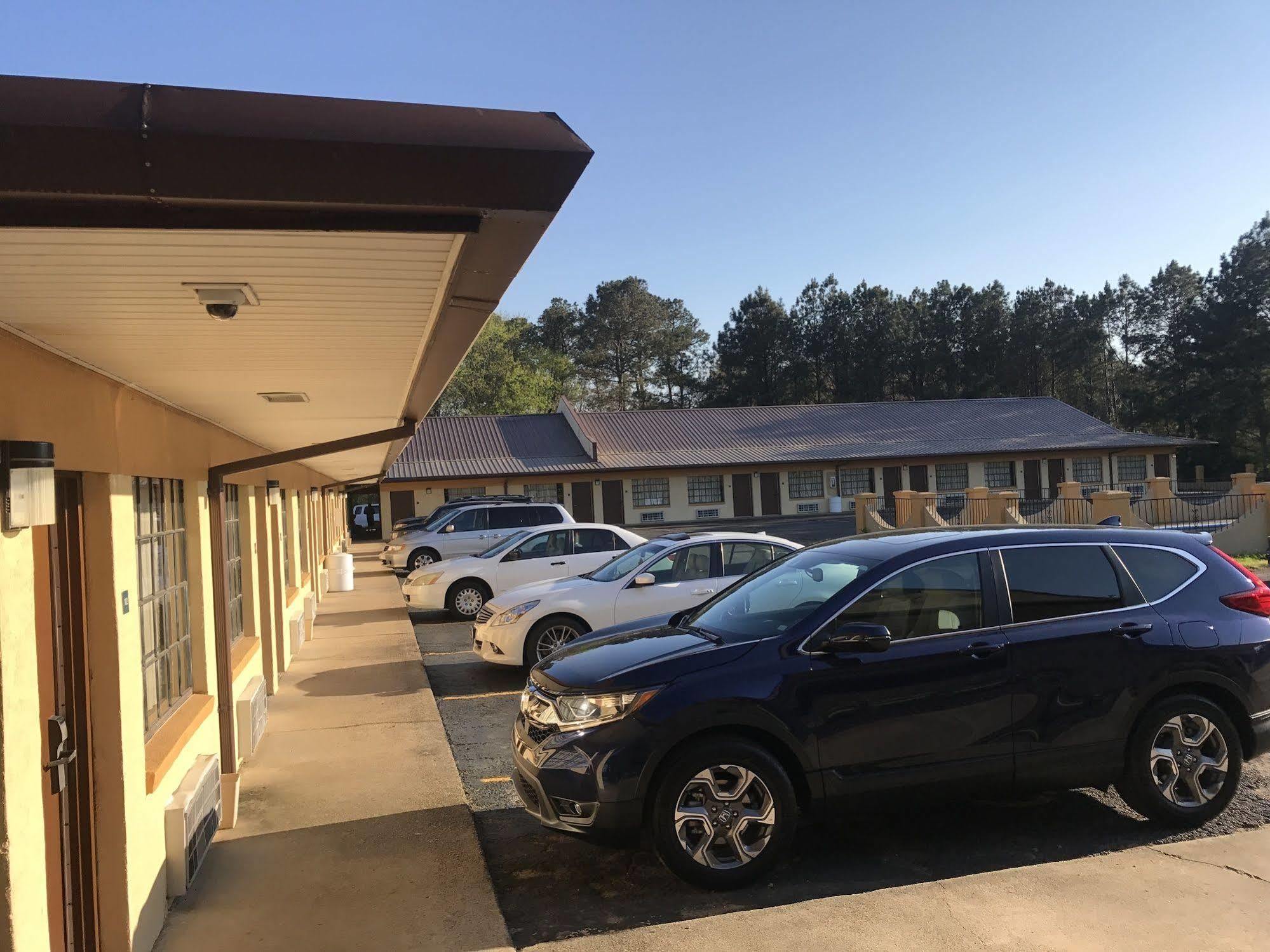 Rodeway Inn Hazlehurst Buitenkant foto